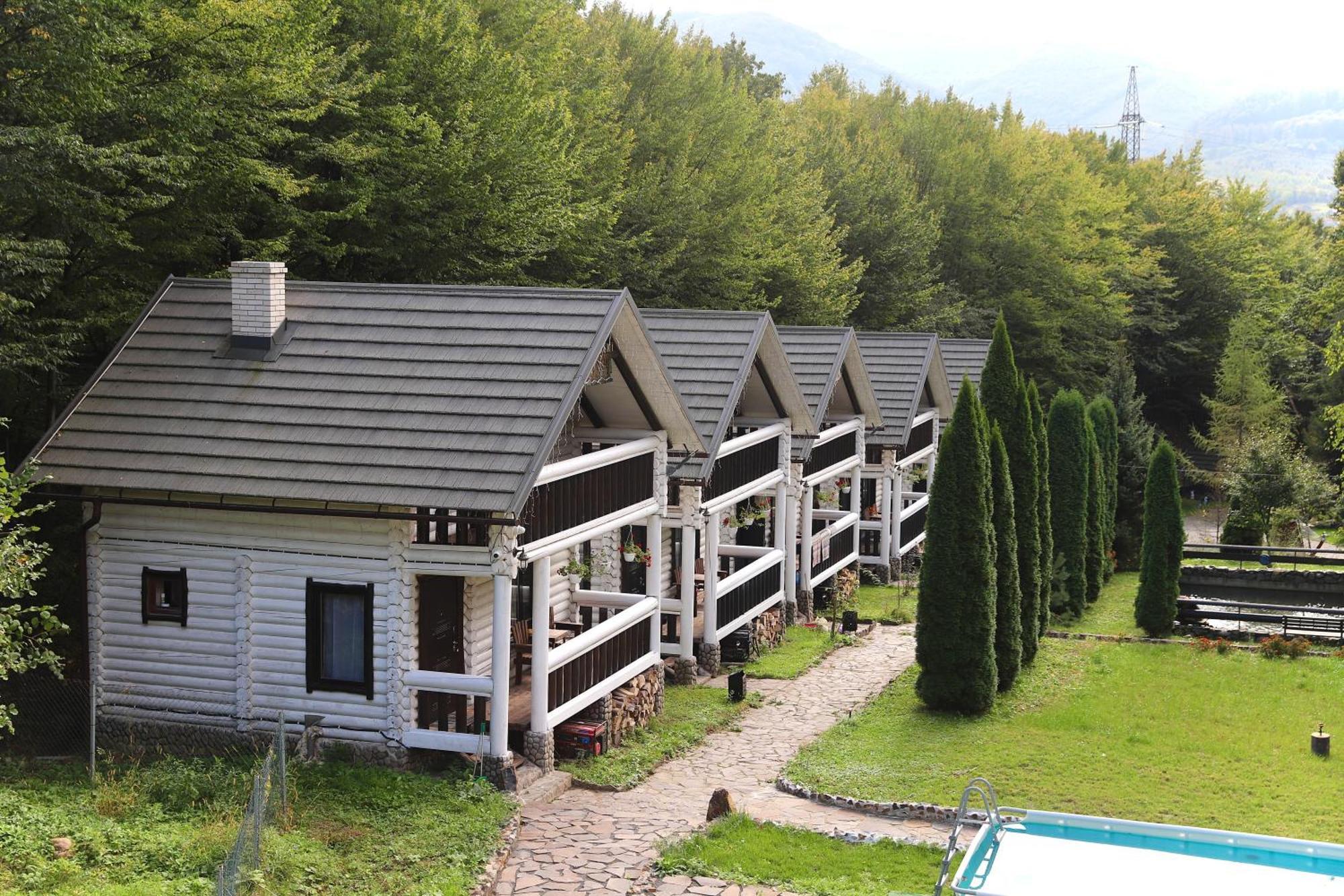 База Відпочинку Forest Stream Svalyava Exterior foto